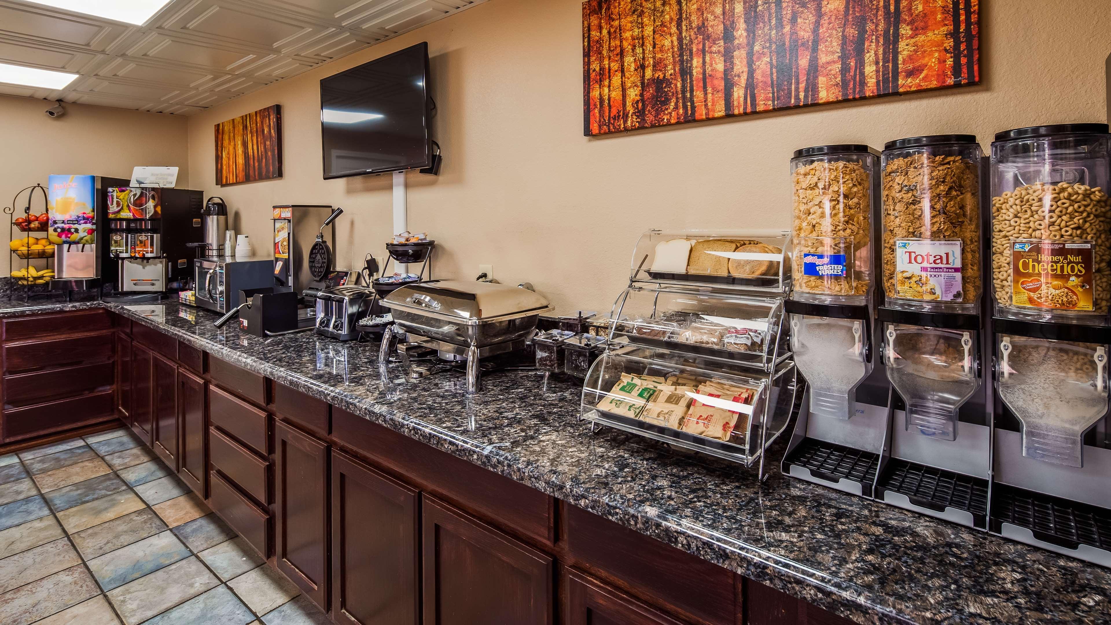 Best Western Executive Inn Хобс Екстериор снимка