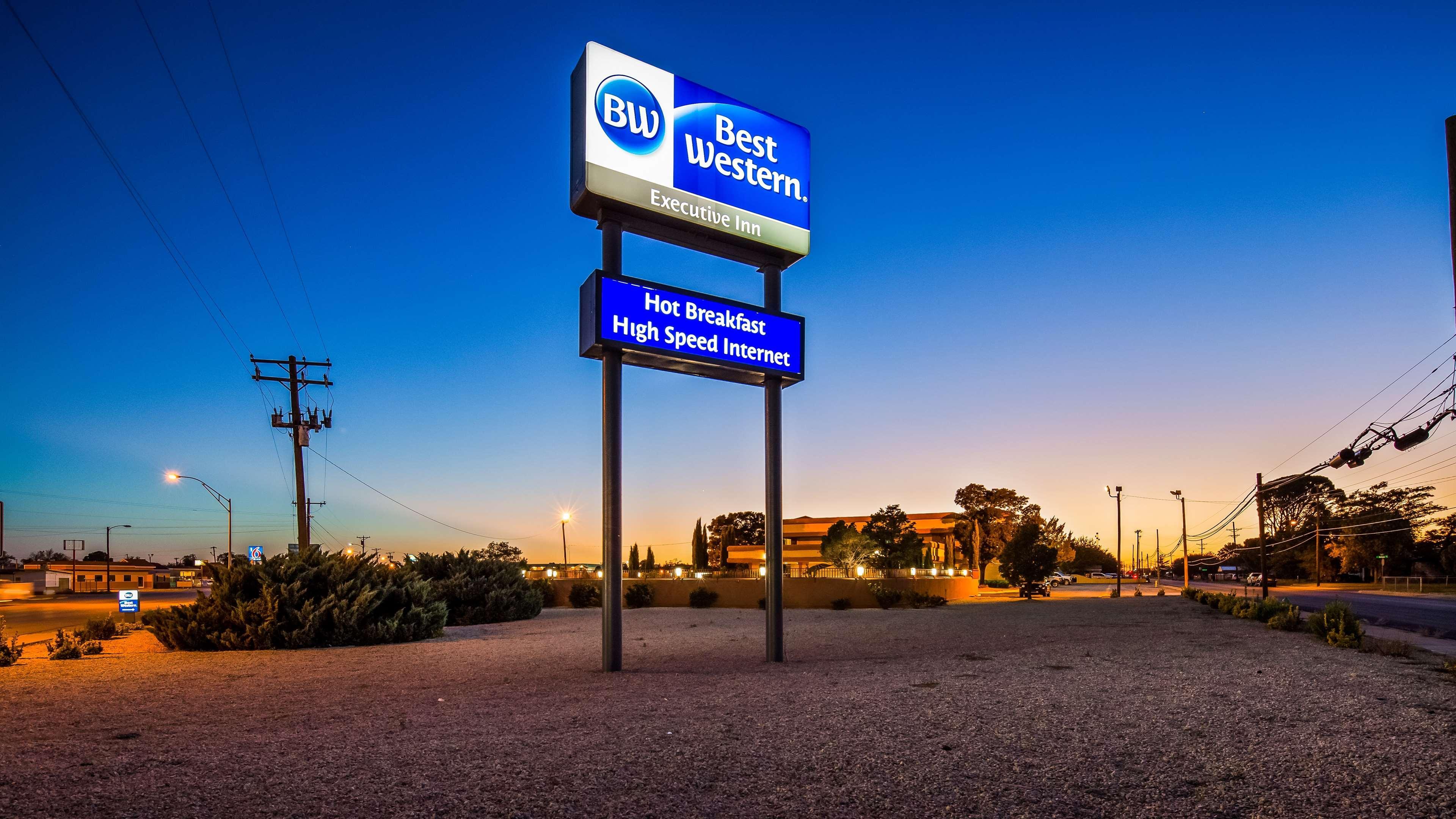 Best Western Executive Inn Хобс Екстериор снимка
