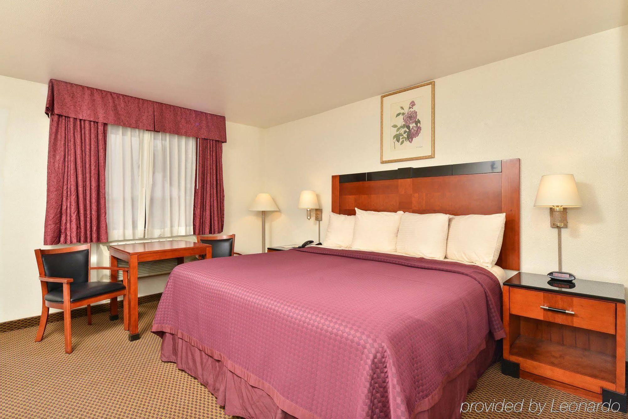 Best Western Executive Inn Хобс Екстериор снимка