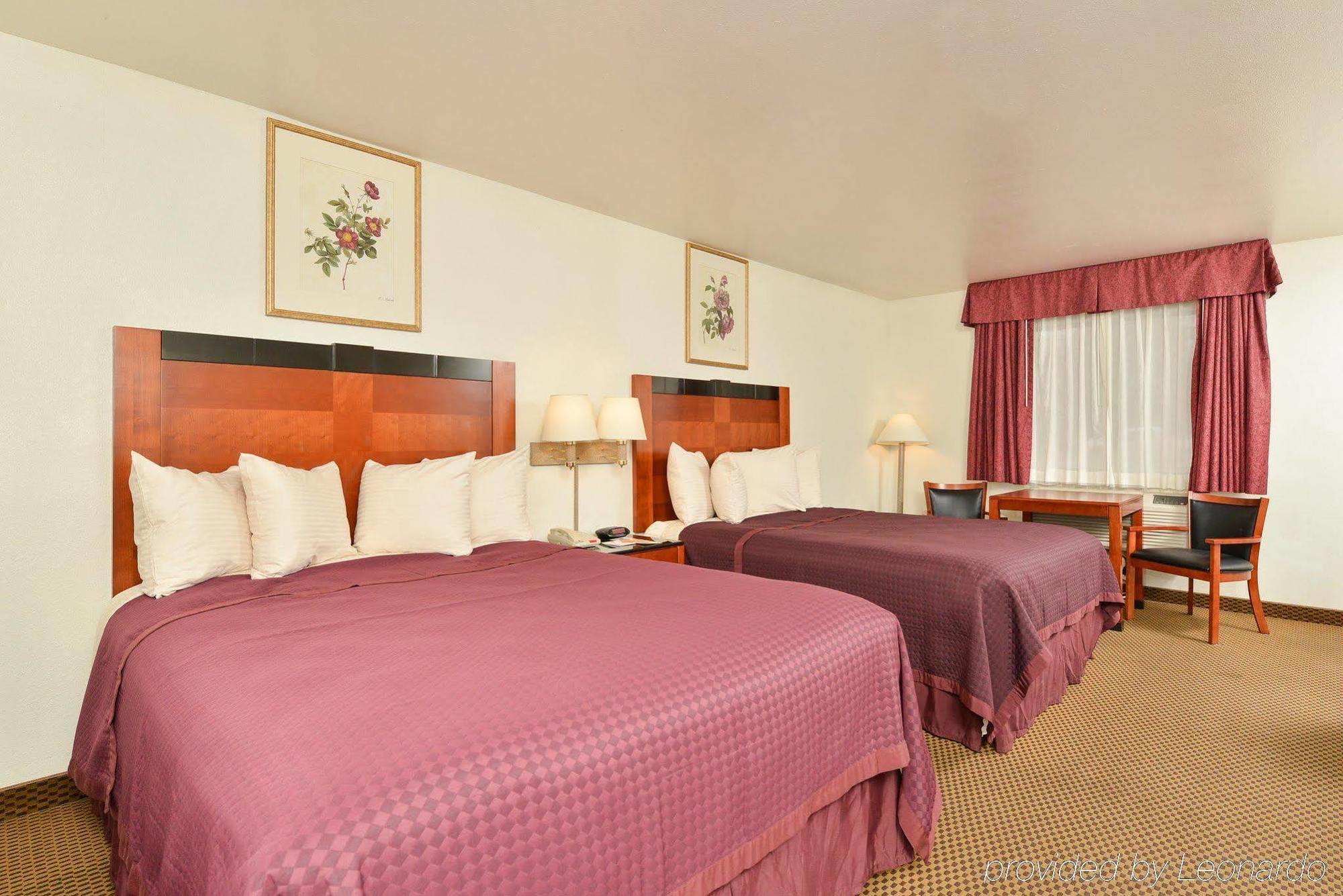 Best Western Executive Inn Хобс Екстериор снимка