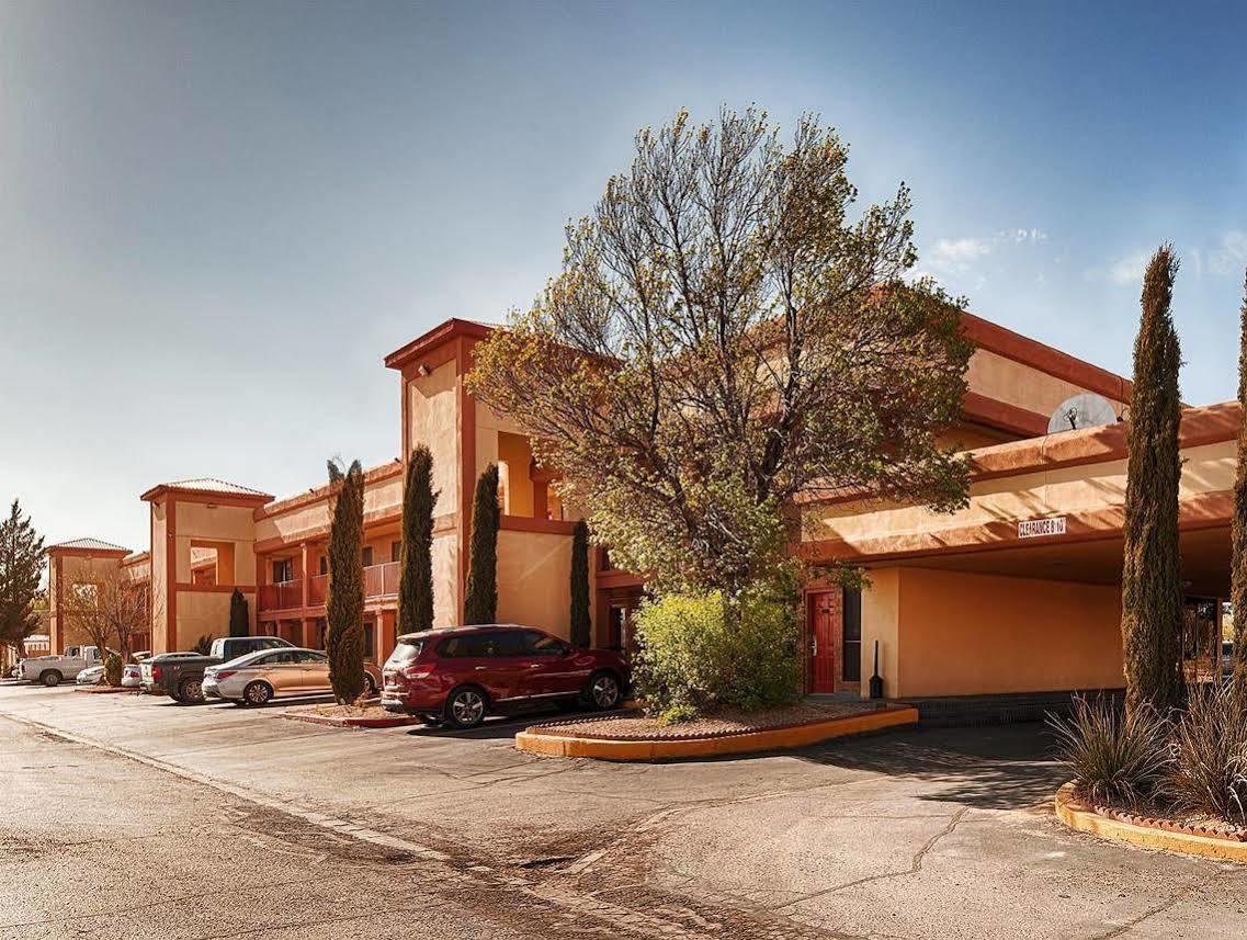 Best Western Executive Inn Хобс Екстериор снимка