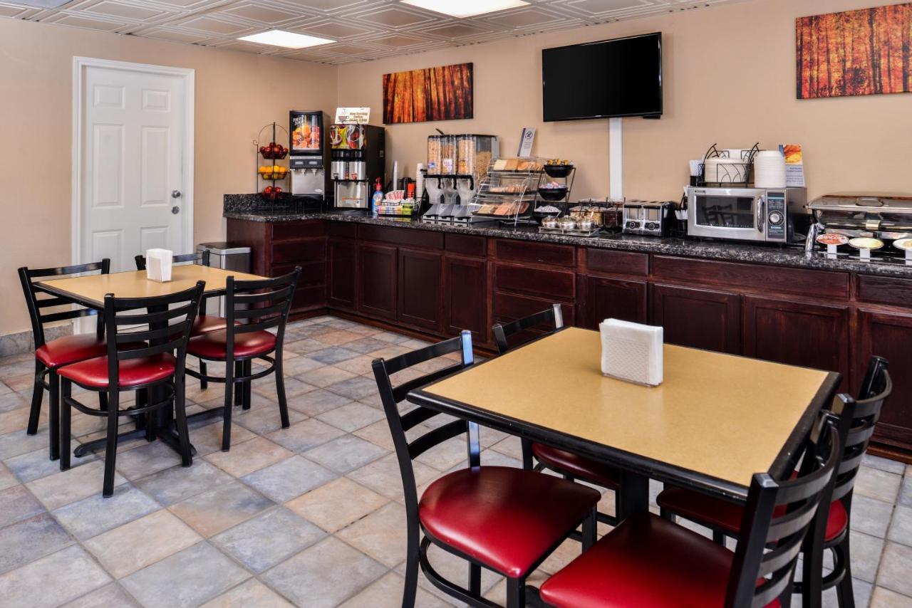 Best Western Executive Inn Хобс Стая снимка